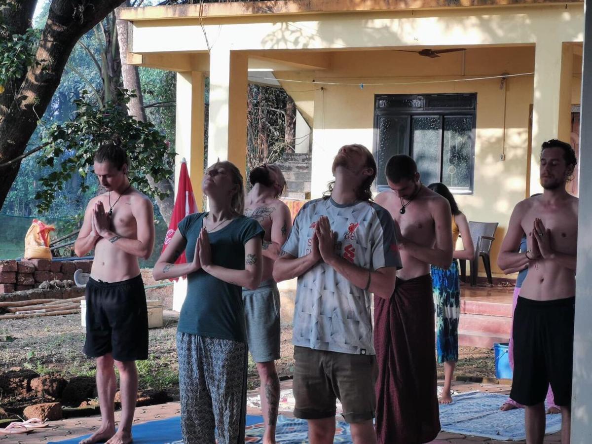 The Peace Hostel - Arambol, Goa Extérieur photo